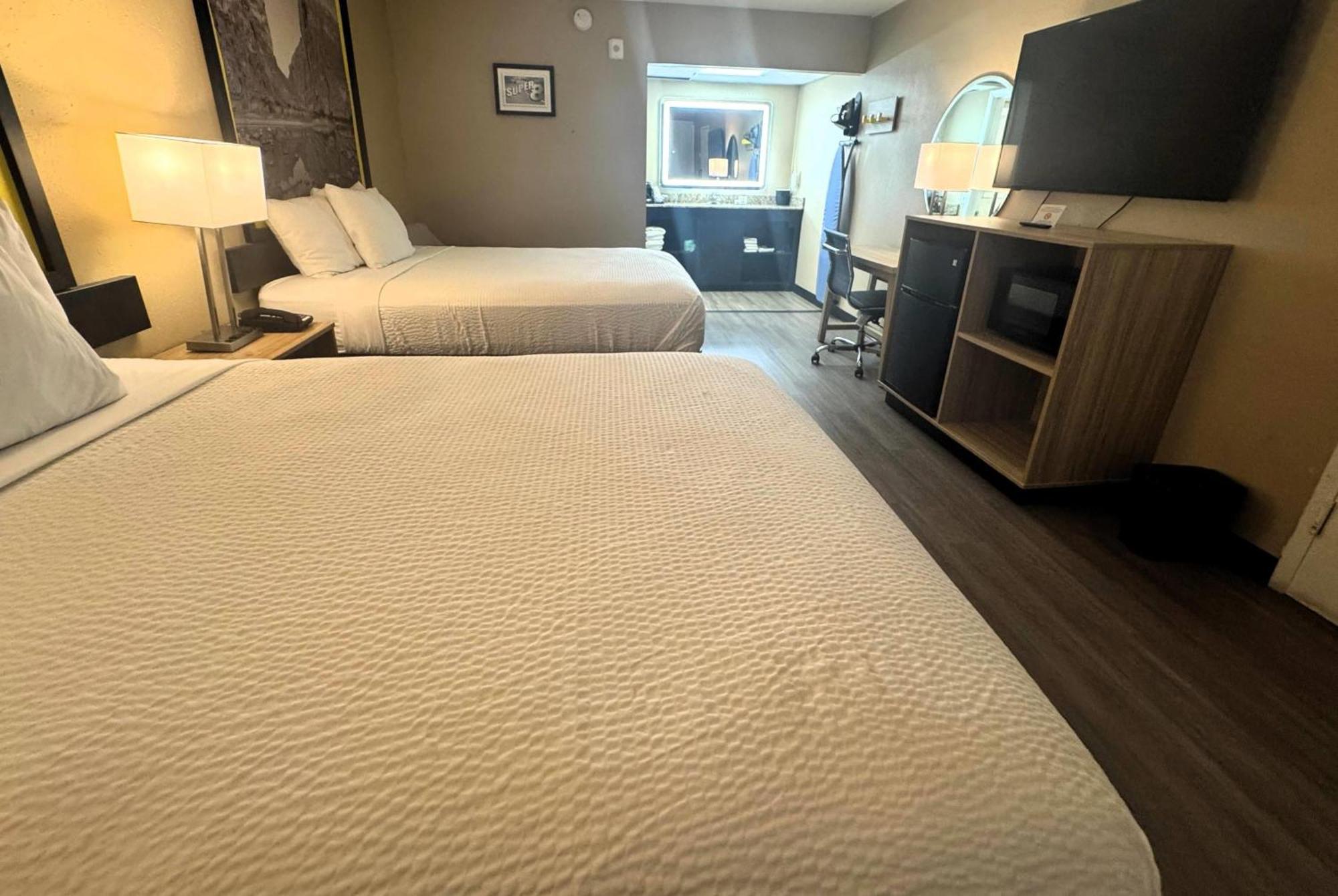 Super 8 By Wyndham Corpus Christi Airport Hotel ภายนอก รูปภาพ