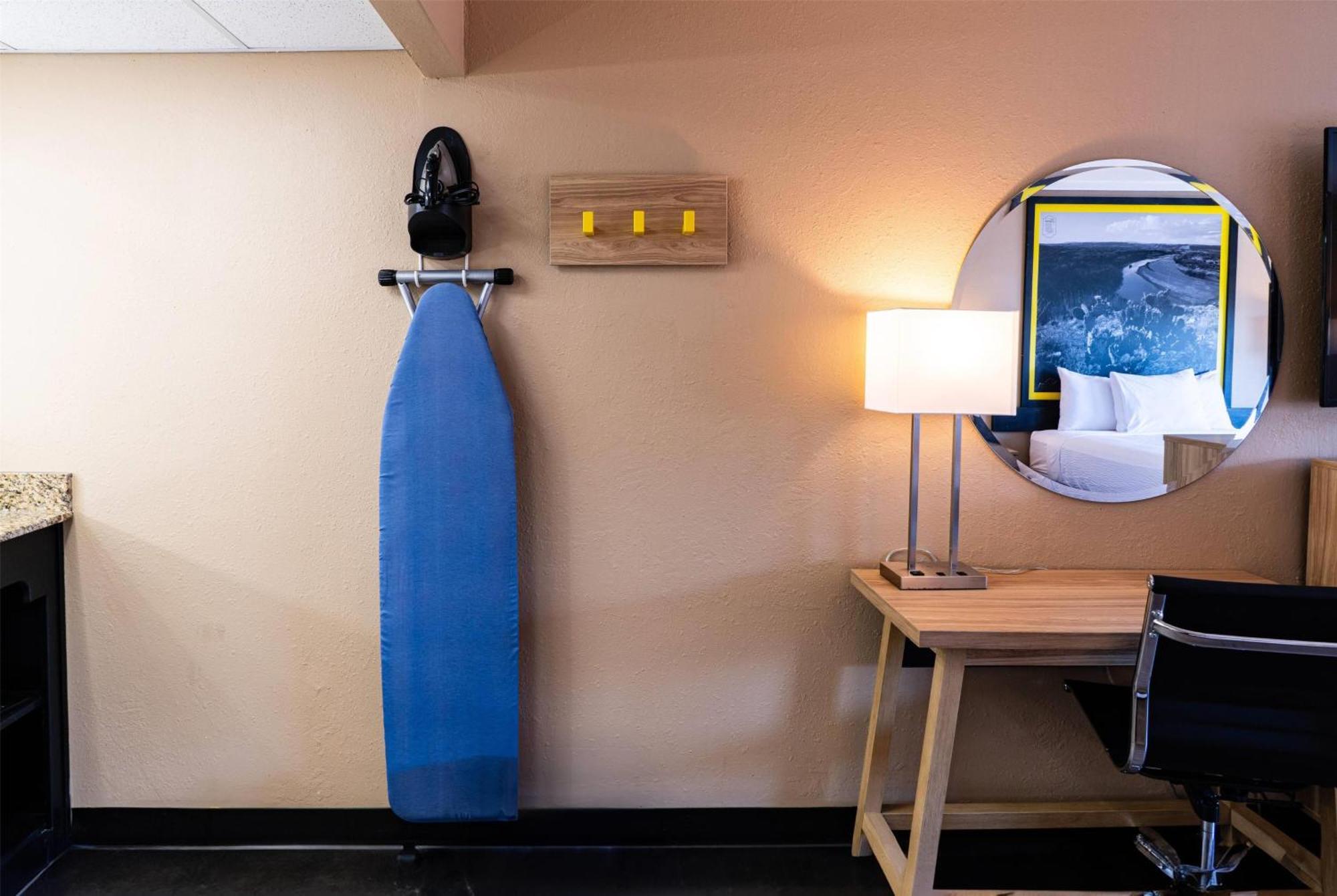 Super 8 By Wyndham Corpus Christi Airport Hotel ภายนอก รูปภาพ